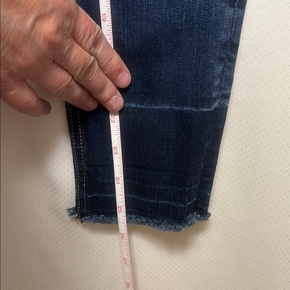 Rag & Bone Blue Ankle Cropped Jeans with Streamlined Silhouette - Picture 8 of 13